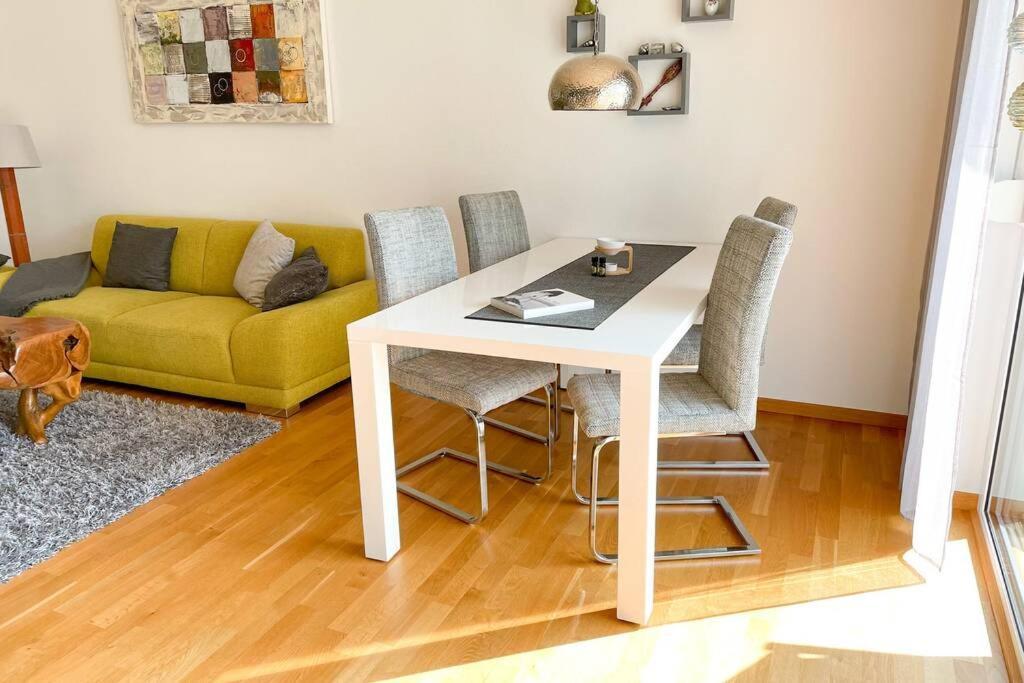 Moderne Direkt Am Bodensee Apartment *